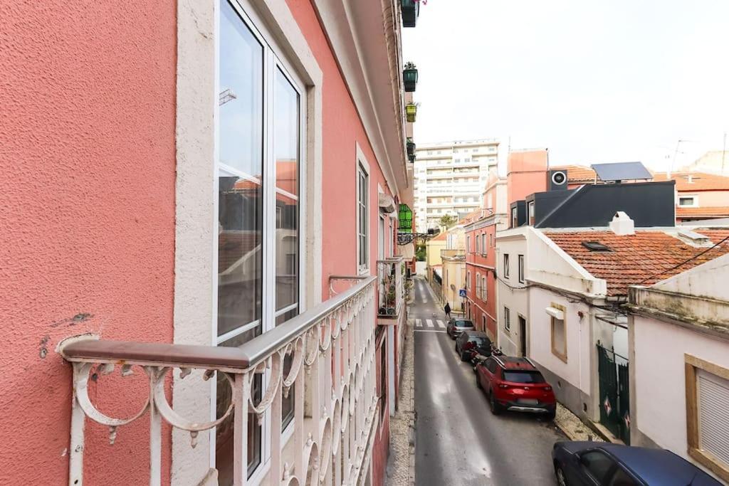Vita Portucale ! Campo Ourique Design W/ Balcony 리스본 외부 사진